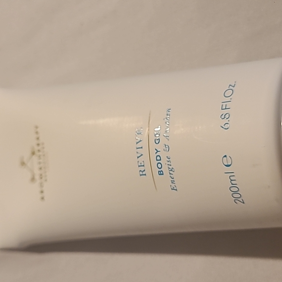 Aromatherapy Associates Revive Body Gel - Picture 4 of 5